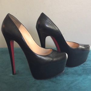 Christian Louboutin Daffodile